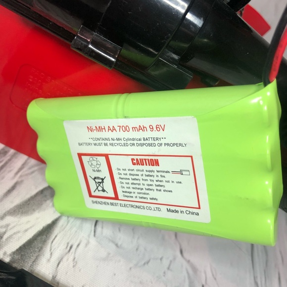 FAO Schwarz 2017 Merchsource RC Race Car Red Apex-1 01 No Remote UnTested - Picture 7 of 8